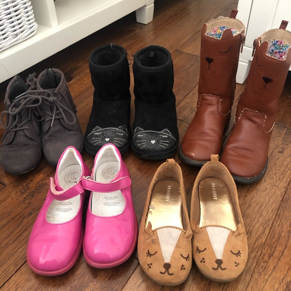 (5 pairs) Toddler girl’s shoes size 9/10
